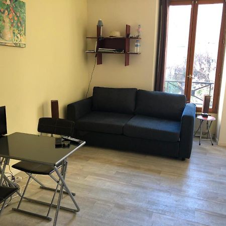23 Rue De La Chapelle Leilighet Paris Eksteriør bilde