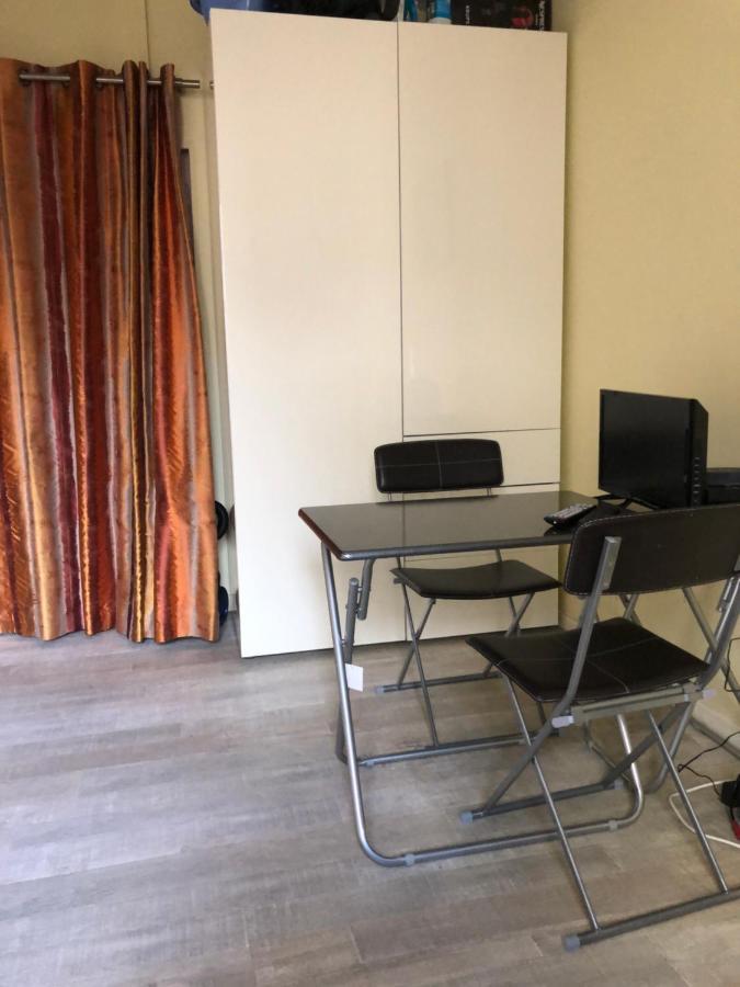 23 Rue De La Chapelle Leilighet Paris Eksteriør bilde