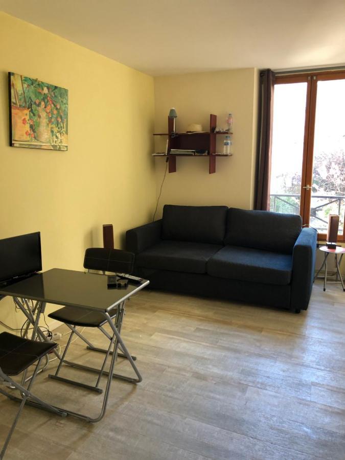 23 Rue De La Chapelle Leilighet Paris Eksteriør bilde